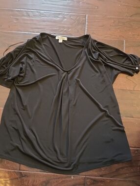 Studio Works Black V-Neck Pleated Front Blouse